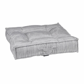 Glacier Chenille Piazza Dog Bed