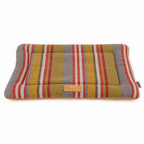 Horizon Chill Pad Dog Bed Woodland