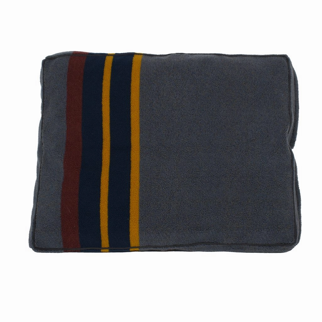 Pendleton Napper Dog Bed Vintage Camp Lake
