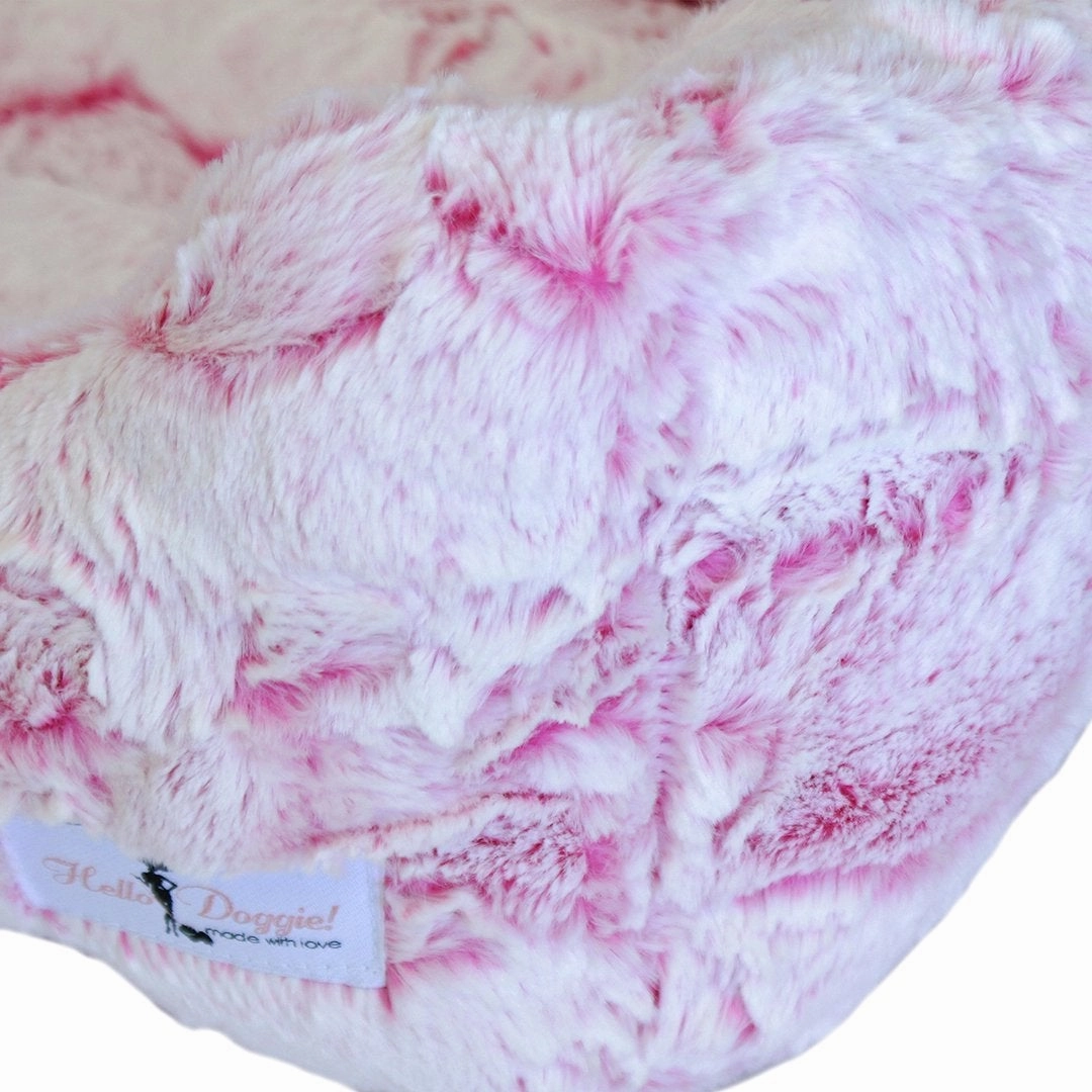 Whisper Dog Bed Fuchsia