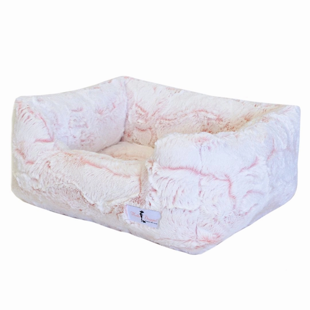 Whisper Dog Bed Peach